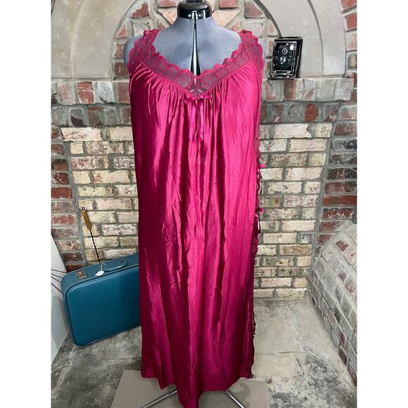 nightgown long satin maroon lace - Picture 1 of 11